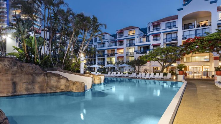 Oaks Gold Coast Calypso Plaza Suites Pool