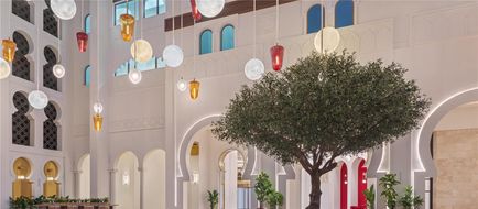 Oaks Ibn Battuta Gate Dubai Lobby