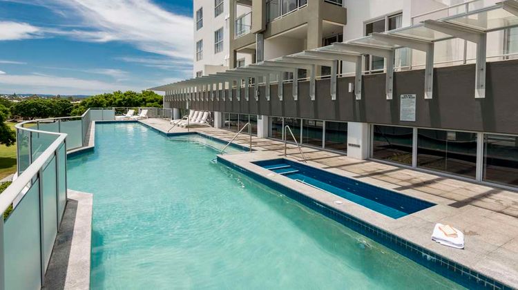 Oaks Ipswich Aspire Suites Pool