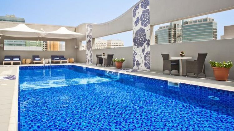 Oaks Liwa Executive Suites Pool