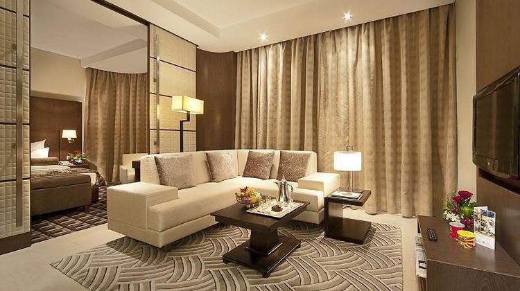 Oaks Liwa Executive Suites Room