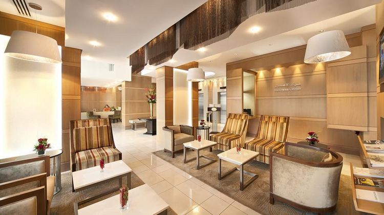 Oaks Liwa Executive Suites Lobby