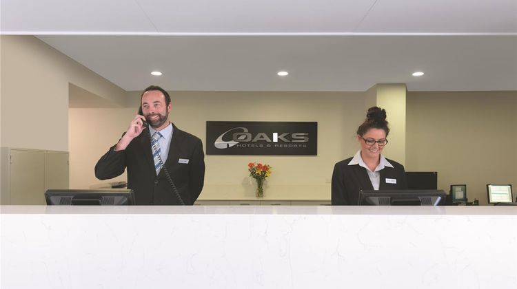 Oaks Mackay Carlyle Suites Lobby