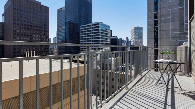 <b>Oaks Melbourne on Collins Street Exterior</b>. Images powered by <a href="https://iceportal.shijigroup.com/" title="IcePortal" target="_blank">IcePortal</a>.