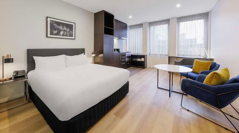 <b>Oaks Melbourne on Collins Street Room</b>. Images powered by <a href="https://iceportal.shijigroup.com/" title="IcePortal" target="_blank">IcePortal</a>.
