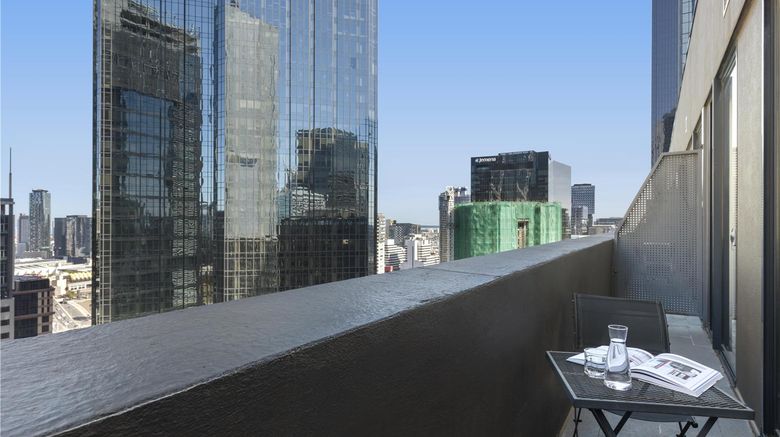 <b>Oaks Melbourne on Collins Street Exterior</b>. Images powered by <a href="https://iceportal.shijigroup.com/" title="IcePortal" target="_blank">IcePortal</a>.