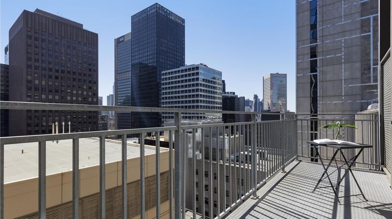 <b>Oaks Melbourne on Collins Street Exterior</b>. Images powered by <a href="https://iceportal.shijigroup.com/" title="IcePortal" target="_blank">IcePortal</a>.