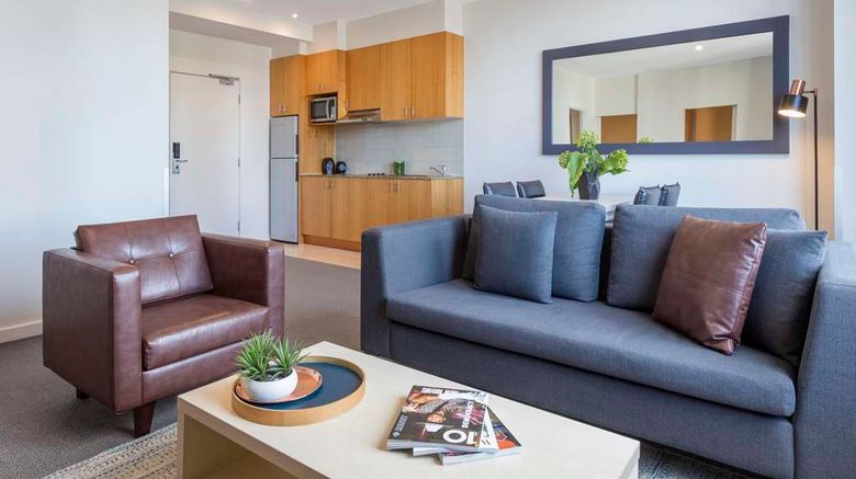 <b>Oaks Melbourne on Market Hotel Room</b>. Images powered by <a href="https://iceportal.shijigroup.com/" title="IcePortal" target="_blank">IcePortal</a>.