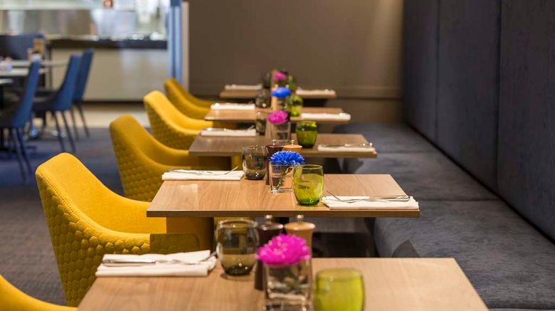 <b>Oaks Melbourne on Market Hotel Restaurant</b>. Images powered by <a href="https://iceportal.shijigroup.com/" title="IcePortal" target="_blank">IcePortal</a>.