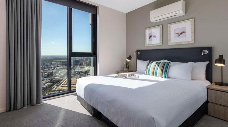 Oaks Melbourne on William Suites Suite