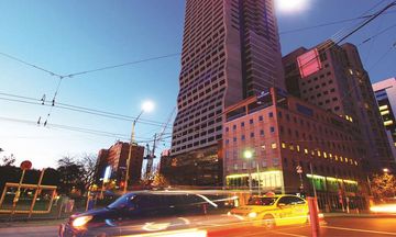 Oaks Melbourne on William Suites
