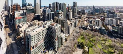 Oaks Melbourne on William Suites Exterior
