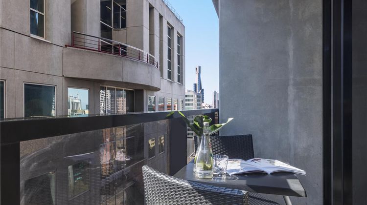 Oaks Melbourne on William Suites Suite