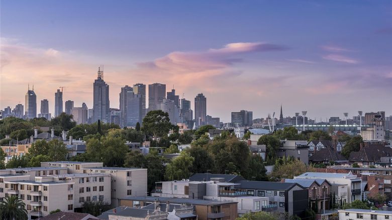 <b>Oaks Melbourne South Yarra Suites Room</b>. Images powered by <a href="https://iceportal.shijigroup.com/" title="IcePortal" target="_blank">IcePortal</a>.