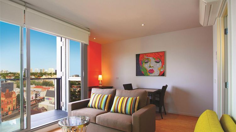 Oaks Melbourne South Yarra Suites Suite