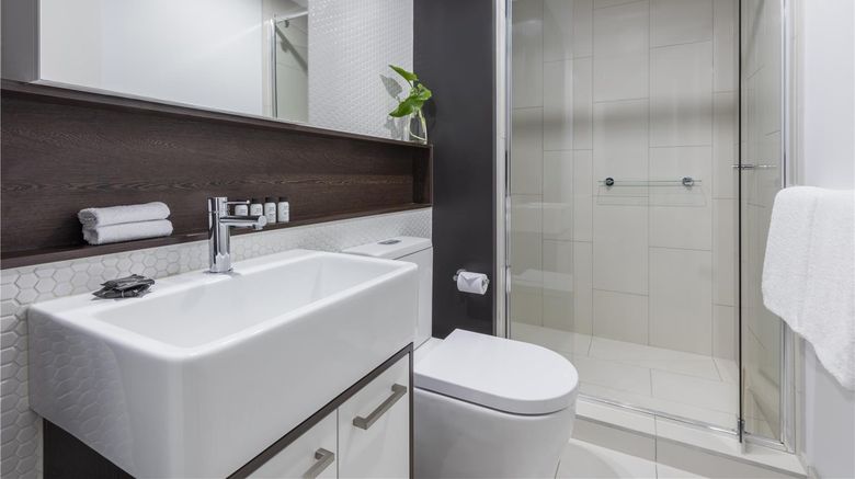 <b>Oaks Melbourne Southbank Suites Room</b>. Images powered by <a href="https://iceportal.shijigroup.com/" title="IcePortal" target="_blank">IcePortal</a>.