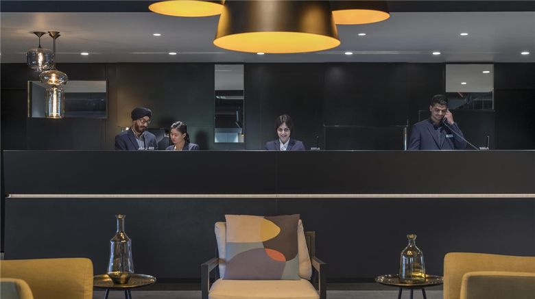 Oaks Melbourne Southbank Suites Lobby. Images powered by <a href="https://iceportal.shijigroup.com" target="_blank" rel="noopener">Ice Portal</a>.