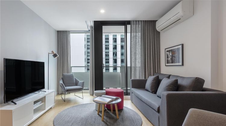 Oaks Melbourne Southbank Suites Suite
