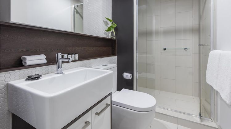 Oaks Melbourne Southbank Suites Room