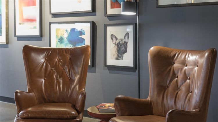 Oaks Melbourne Southbank Suites Lobby