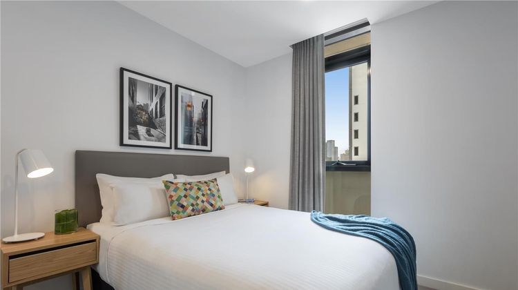 Oaks Melbourne Southbank Suites Suite