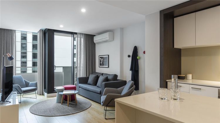 Oaks Melbourne Southbank Suites Suite