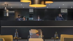 Oaks Melbourne Southbank Suites