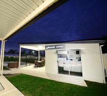 Oaks Middlemount Suites Exterior