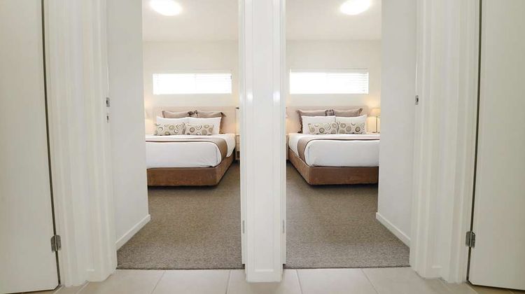 Oaks Middlemount Suites Suite