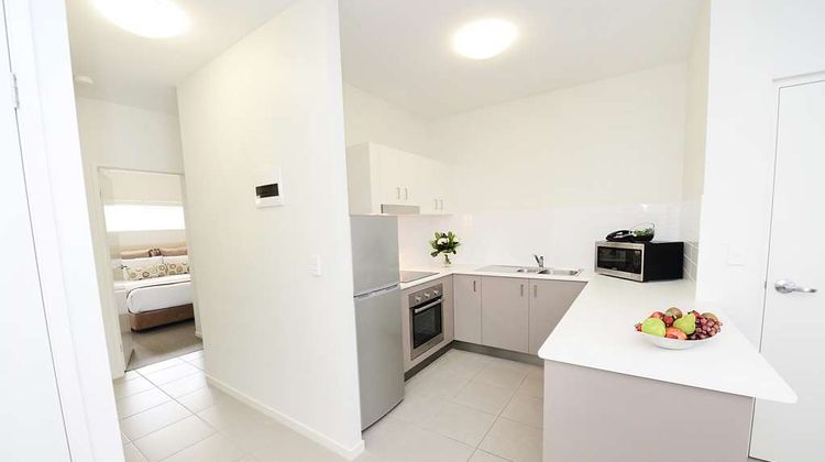 Oaks Middlemount Suites Room
