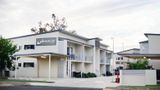 Oaks Middlemount Suites Exterior