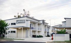 Oaks Middlemount Suites
