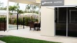 Oaks Middlemount Suites Exterior