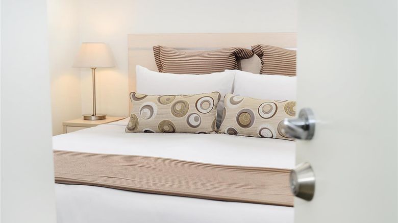 <b>Oaks Middlemount Suites Suite</b>. Images powered by <a href="https://iceportal.shijigroup.com/" title="IcePortal" target="_blank">IcePortal</a>.