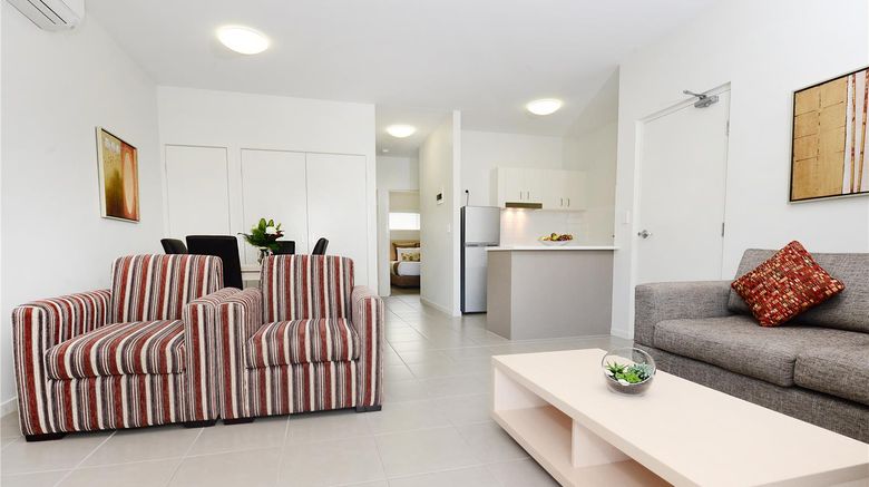 <b>Oaks Middlemount Suites Suite</b>. Images powered by <a href="https://iceportal.shijigroup.com/" title="IcePortal" target="_blank">IcePortal</a>.