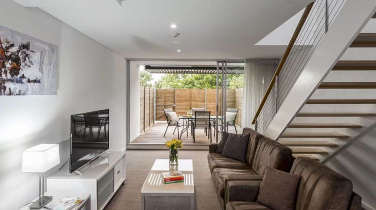 Oaks Nelson Bay Lure Suites Exterior