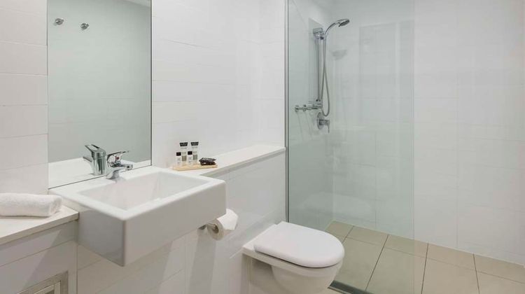 Oaks Nelson Bay Lure Suites Room