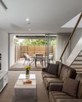 Oaks Nelson Bay Lure Suites