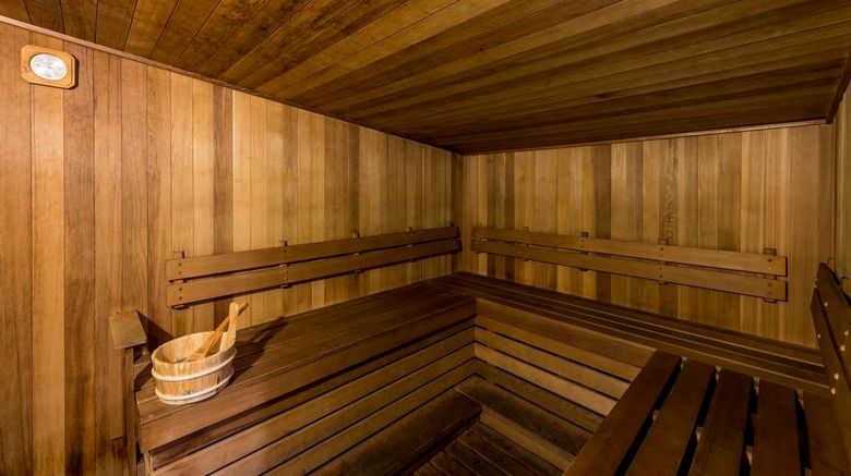 <b>Oaks Queenstown Club Suites Spa</b>. Images powered by <a href="https://iceportal.shijigroup.com/" title="IcePortal" target="_blank">IcePortal</a>.