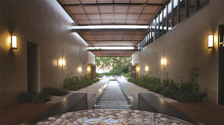 Oaks Redcliffe Mon Komo Suites Exterior
