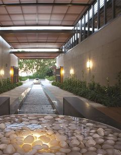 Oaks Redcliffe Mon Komo Suites