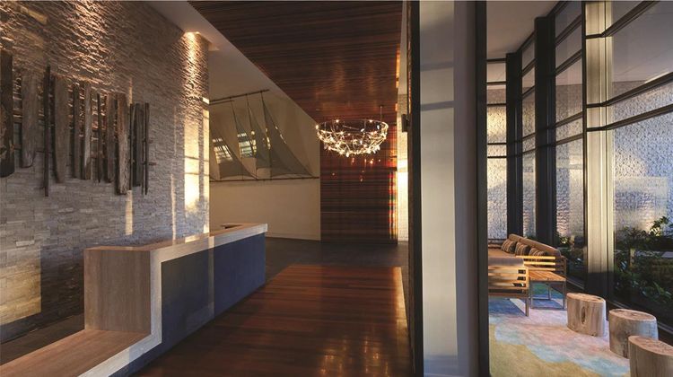 Oaks Redcliffe Mon Komo Suites Lobby