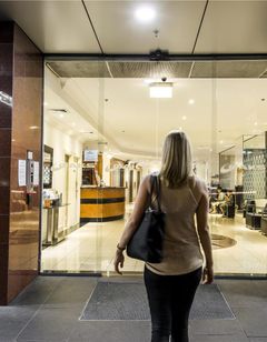 Oaks Sydney Castlereagh Suites
