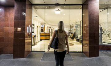 Oaks Sydney Castlereagh Suites