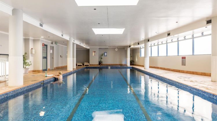 Oaks Sydney Castlereagh Suites Pool
