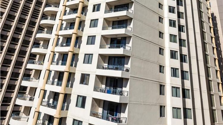 Oaks Sydney Castlereagh Suites Exterior