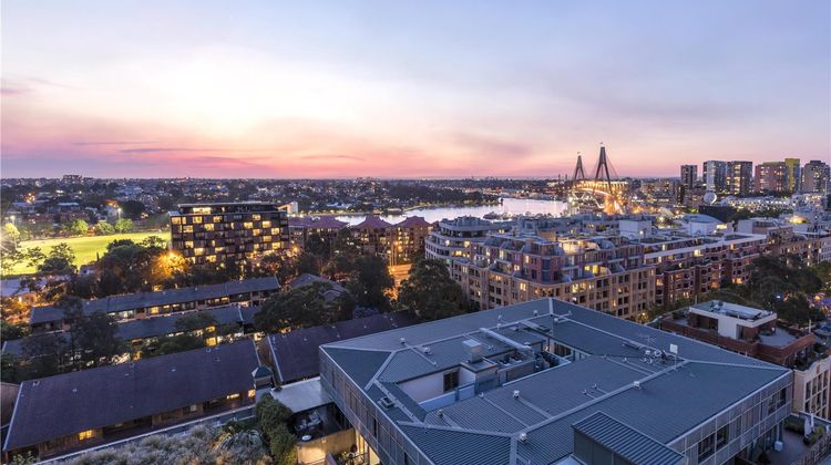Oaks Sydney Goldsbrough Suites Exterior