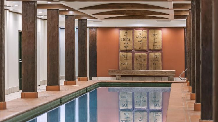 Oaks Sydney Goldsbrough Suites Pool