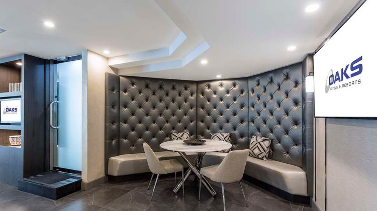 Oaks Sydney Hyde Park Suites Lobby