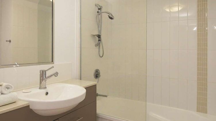 Oaks Townsville Gateway Suites Room